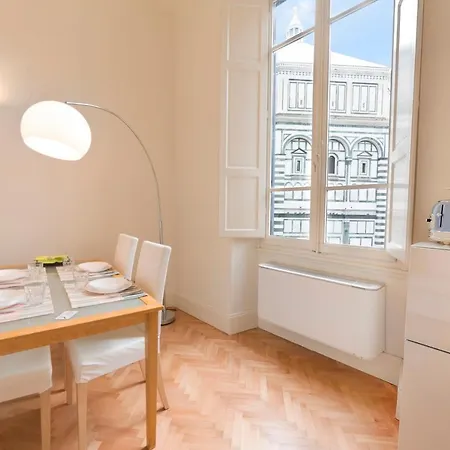 Apartment Duomo Amazing View - Hosted By Sweetstay Florence